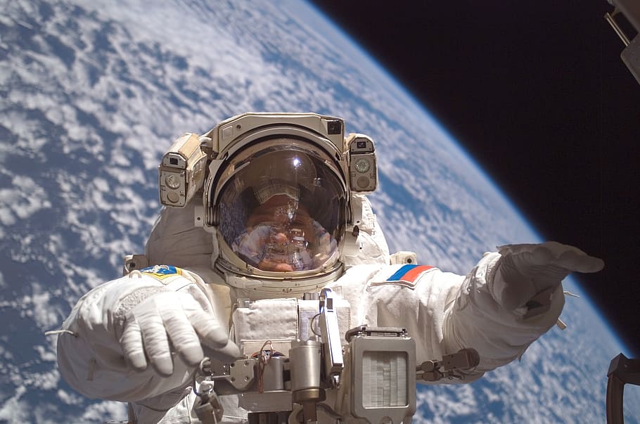 astronaut on space, cosmonaut, spacewalk, iss, tools, suit, pack, tether, floating, international space station