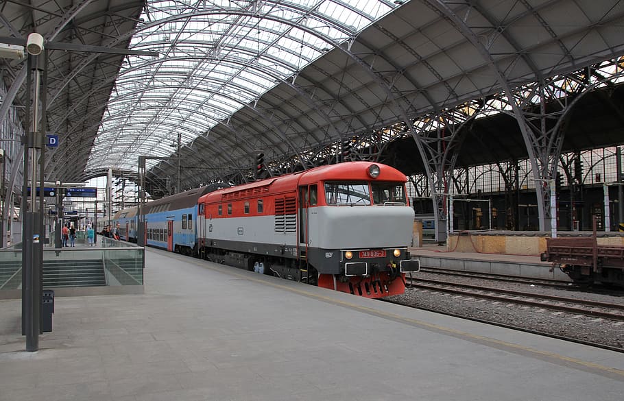diesel locomotive, locomotive, railway, passenger train, prague, praha, czech republic, bardotka, reihe749, central station