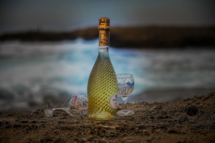 Mar, vino, la vida continúa, botella, playa, al aire libre, sin gente, bebida, agua, ninguna gente