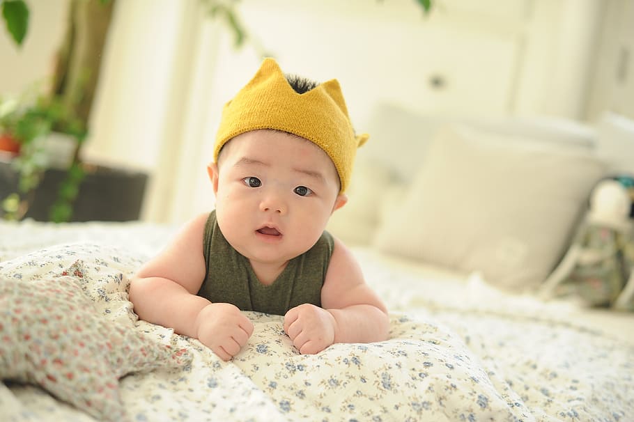 baby, one hundred days, bye, todler, one, crown, smile, fun, happy, children
