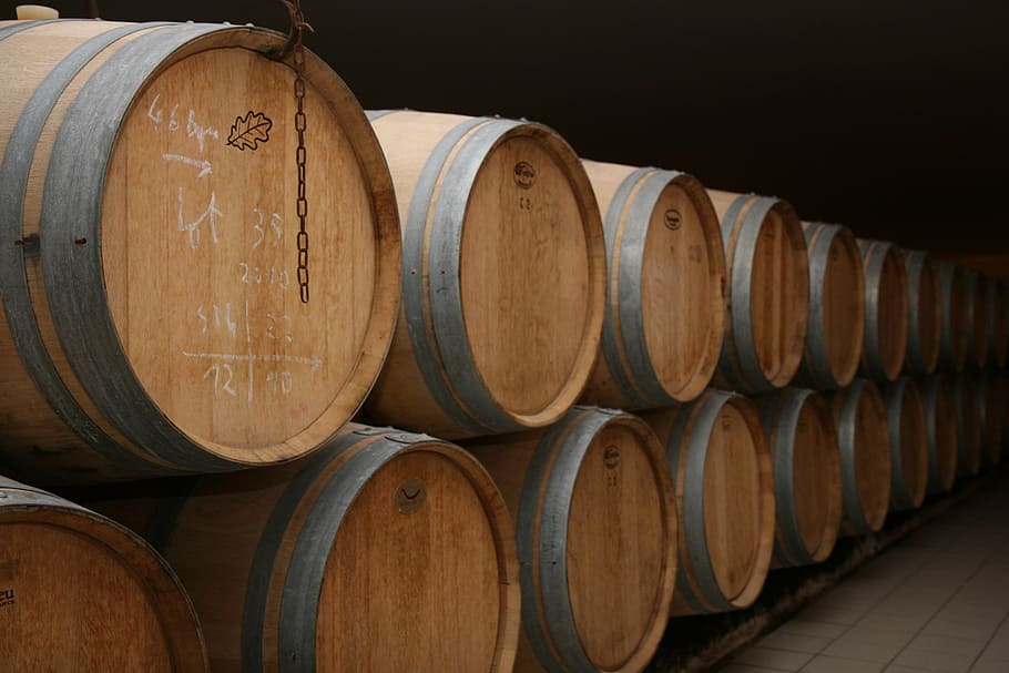 marrón, lote de barril de licor, vino, rojo, burdeos, francia, barriles, barril, almacenamiento, viñedo
