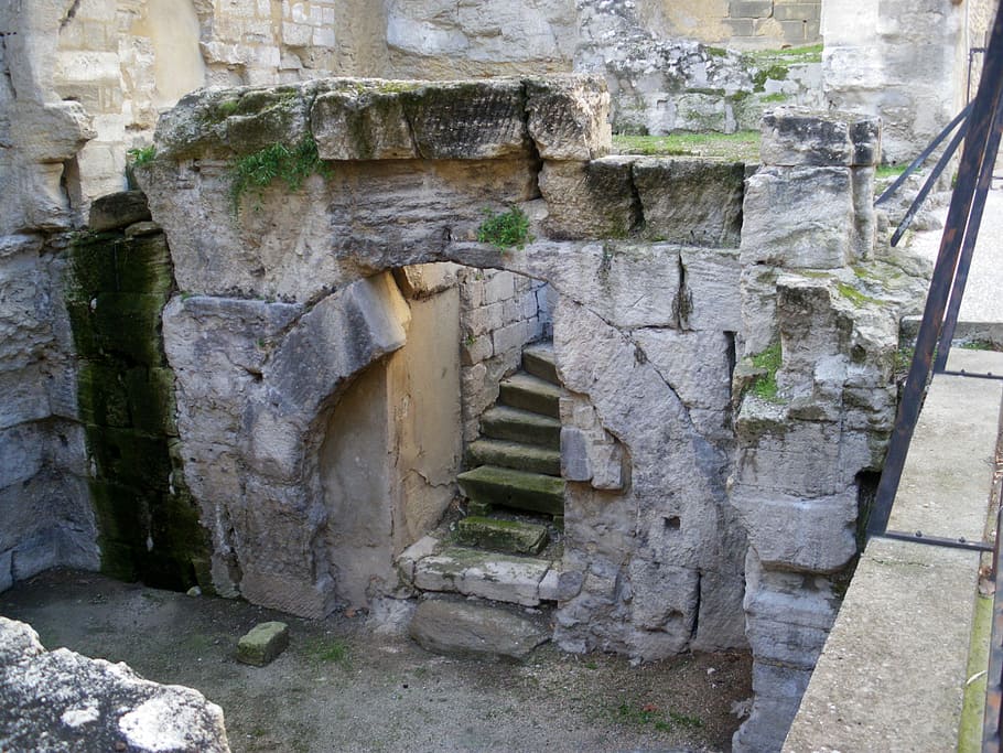 remains, 1st, 1 st century, Roman, 1st century, Avignon, France, photos, public domain, ruins