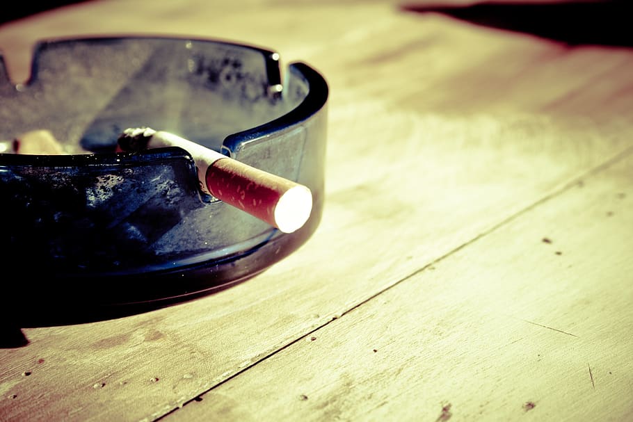 cigarette, smoking, smoke, ash, cigarette end, nicotine, tobacco, unhealthy, stub, tilt