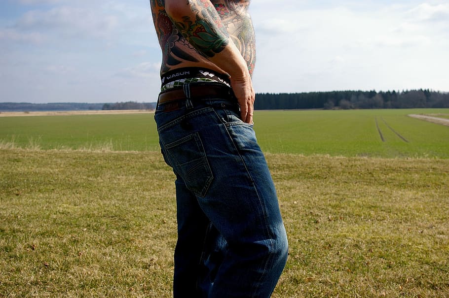 Male, Tattooed, Upper Body, Jeans, lifestyle, selection, field, agriculture, farm, midsection