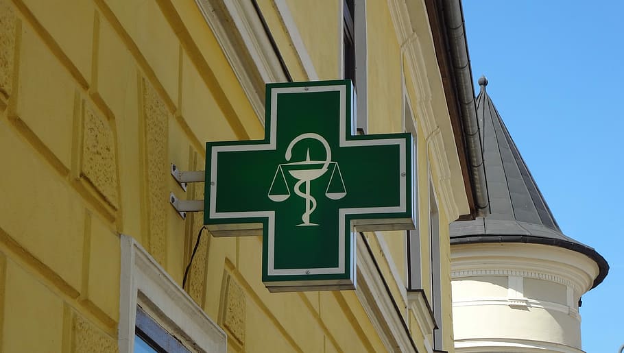 green hospital logo, logo pharmacy, pharmacy, banner pharmacy, slovak logo pharmacy, pharmacy-the cross, built structure, architecture, building exterior, low angle view
