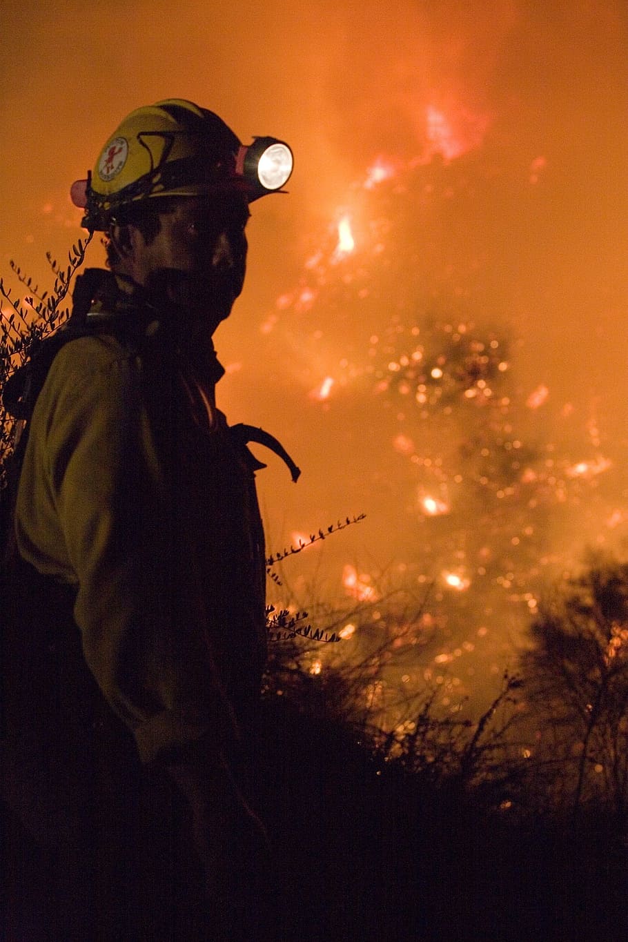 Pemadam Kebakaran, Kebakaran Hutan, Siluet, panas, berbahaya, membakar, api, asap, air, peralatan
