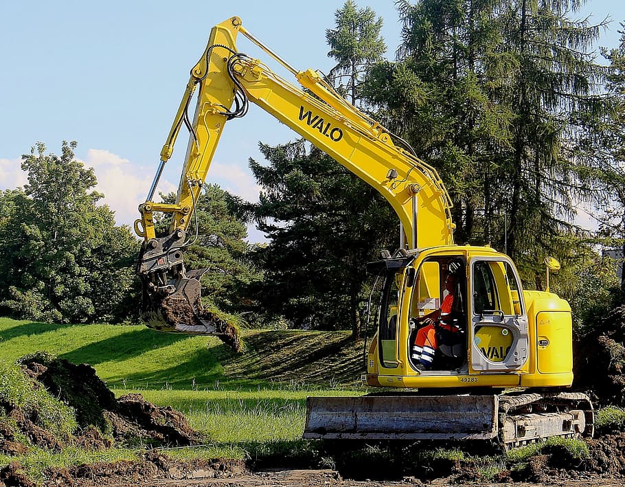 kuning, excavator, hijau, lapangan, mesin konstruksi, sekop, situs, penggalian, panduan excavator, pekerjaan