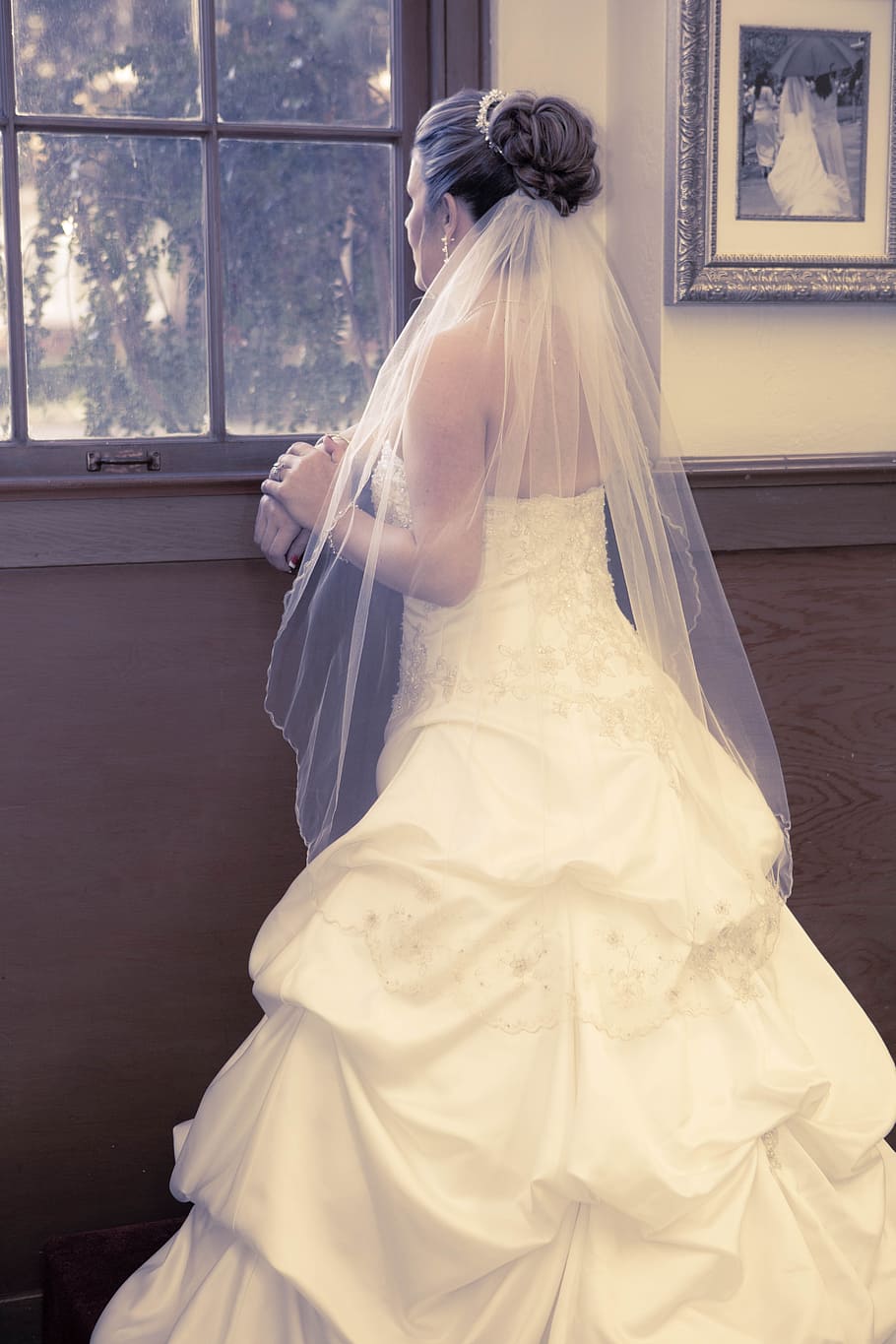 bride, thinking, the big day, nervous, dress, style, marriage, woman, wedding, female