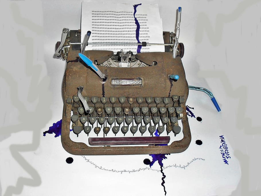 brown, black, typewriter, art, sculpture, object, poem without end, sammis reachers, literature, transpoética