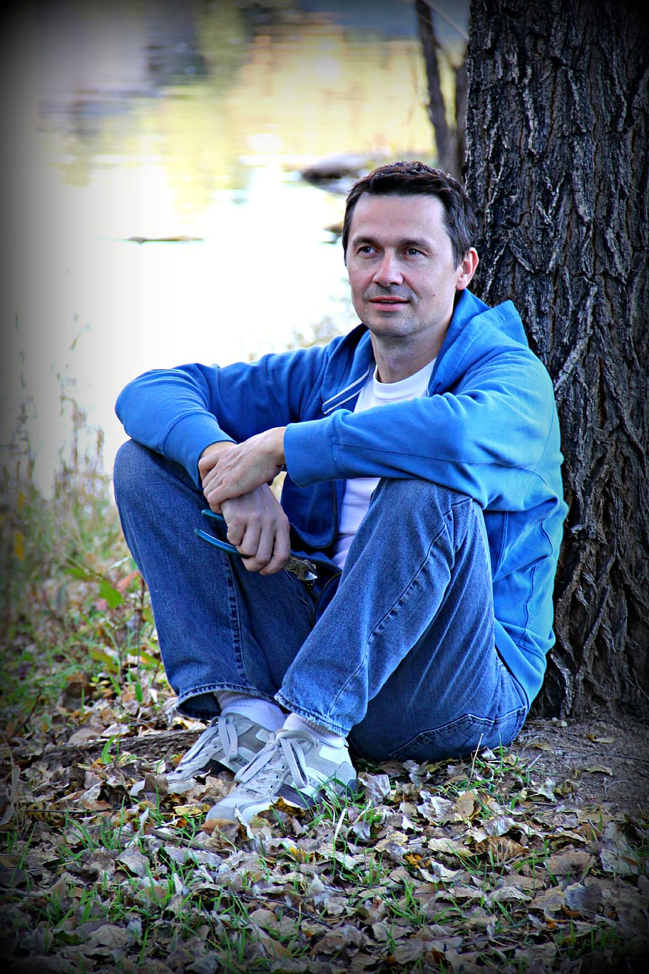 man, portrait, sitting, outdoor, casual, father, husband, person, male, relaxed