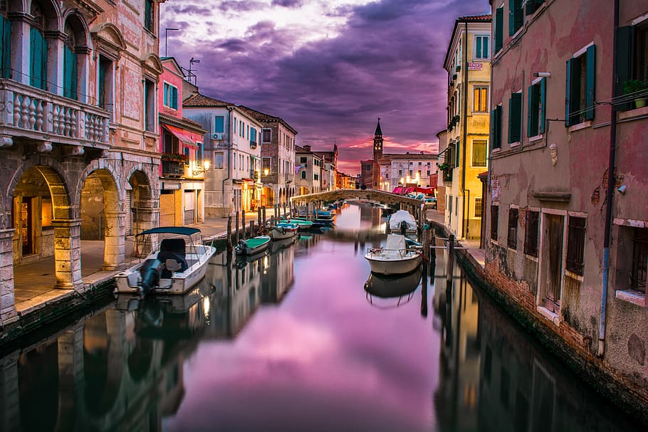 gondola, venice canal timelapse photography, canal, venice, italy, water, river, buildings, boat, landscape