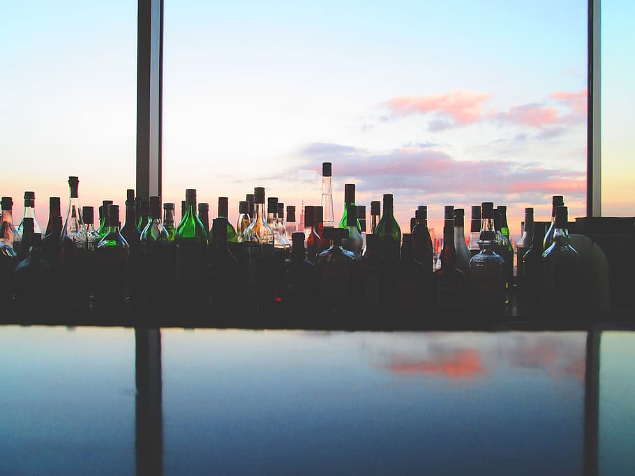 bar, alcohol, booze, bottles, window, sky, refreshment, crowd, drink, architecture