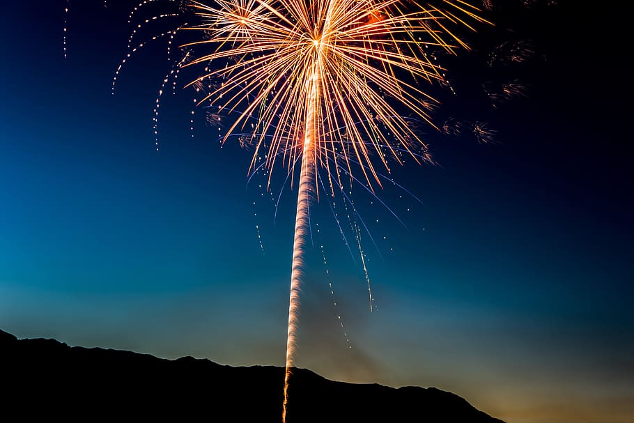 fuegos artificiales, luces, año nuevo, silueta, cielo, movimiento, celebración, iluminado, evento, exhibición de fuegos artificiales