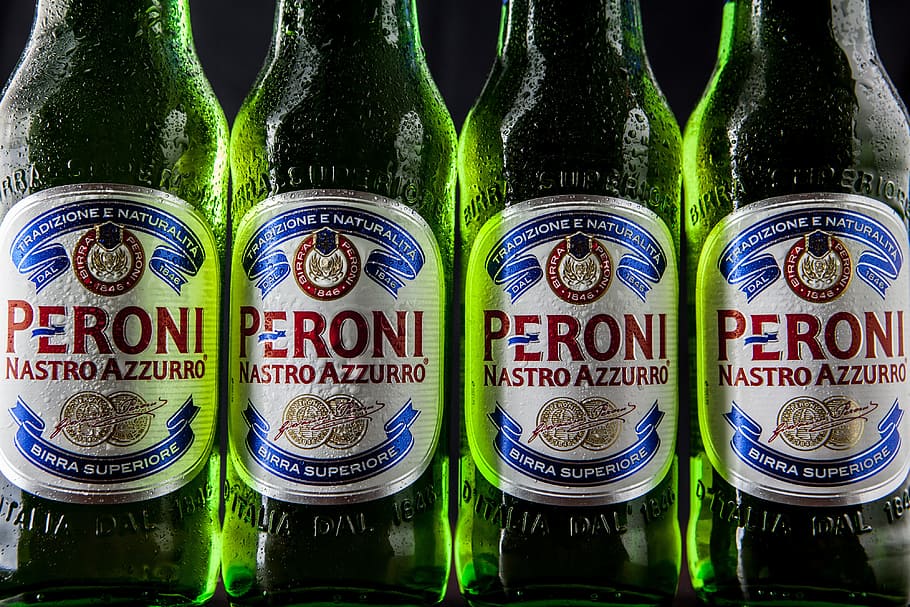 green, peroni lager beer bottles, Close-up shot, lager beer, beer bottles, food/Drink, alcohol, drinks, drink, bottle