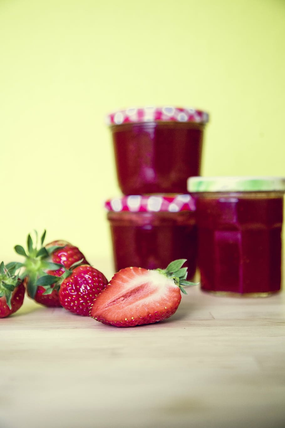 strawberries, jam, glass, cook, spread, vitamins, breakfast, red, sweet, fruit
