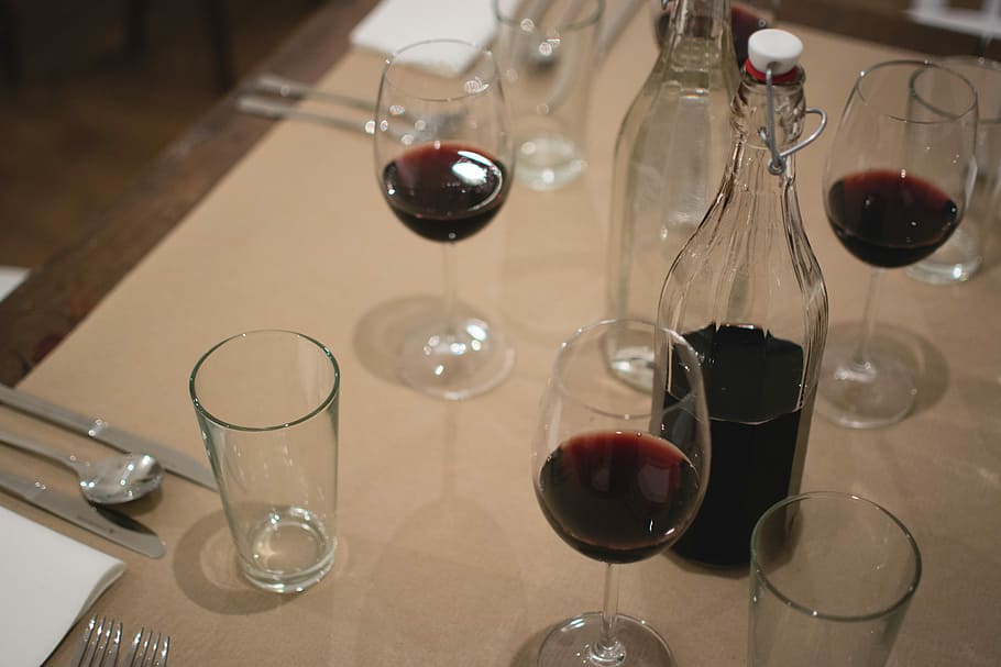 merah, anggur, meja, anggur merah, minum, restoran, gelas anggur, gelas minum, perayaan, alkohol