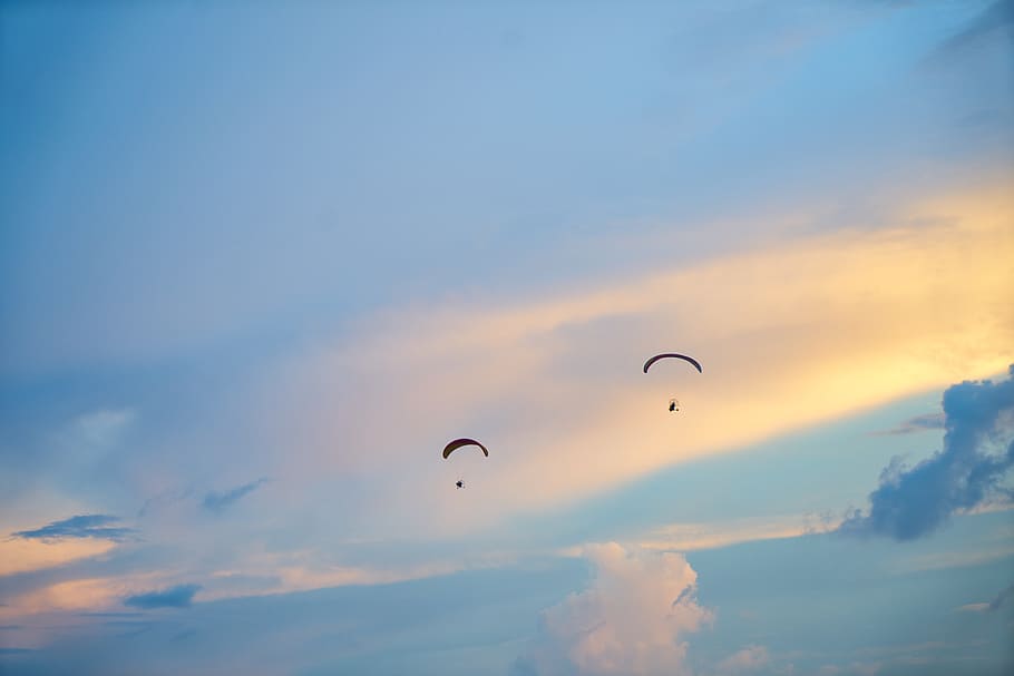two, persons, paragliding, golden, hour, parachute, entertainment, fly, clouds, solar