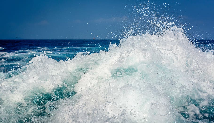 seawaves during daytime, water, splash, flow, drop of water, drop, sputtering, sea, ocean, blue