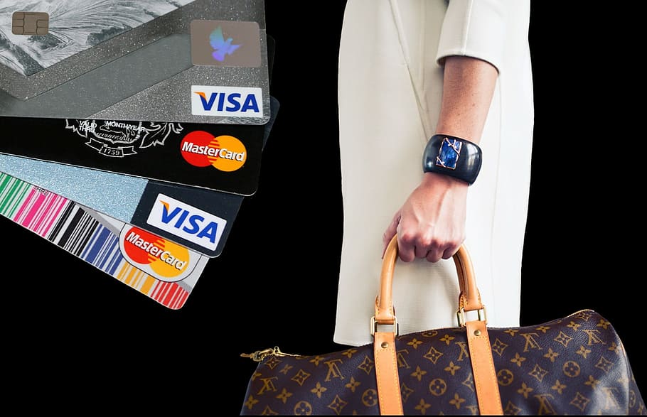 shopping, credit card, purchasing, pay, payment, payment method, cash and cash equivalents, human body part, one person, suitcase