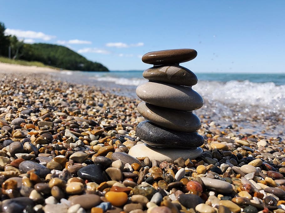 roca, balance de rocas, zen, naturaleza, relajación, piedras, pila, apiladas, agua, armonía