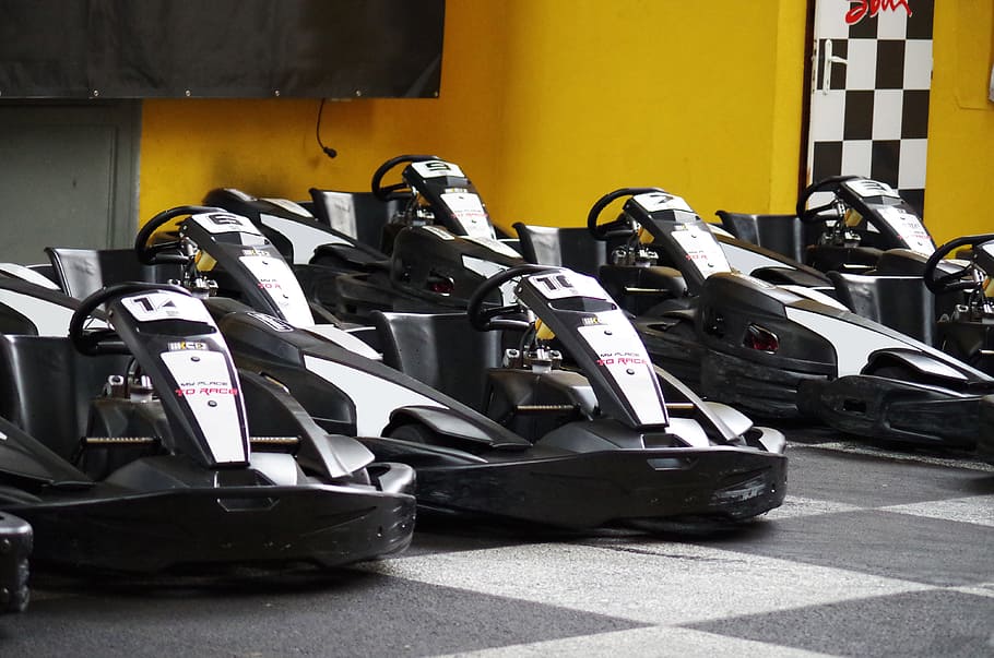 go karts, race, speed, sport, transportation, large group of objects, day, choice, sunlight, mode of transportation