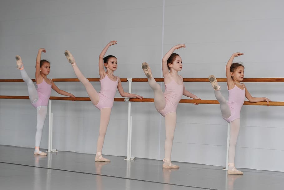 cuatro, chicas, muestra, ballet, escuela, clase, bailarina, clase de baile, niños, baile