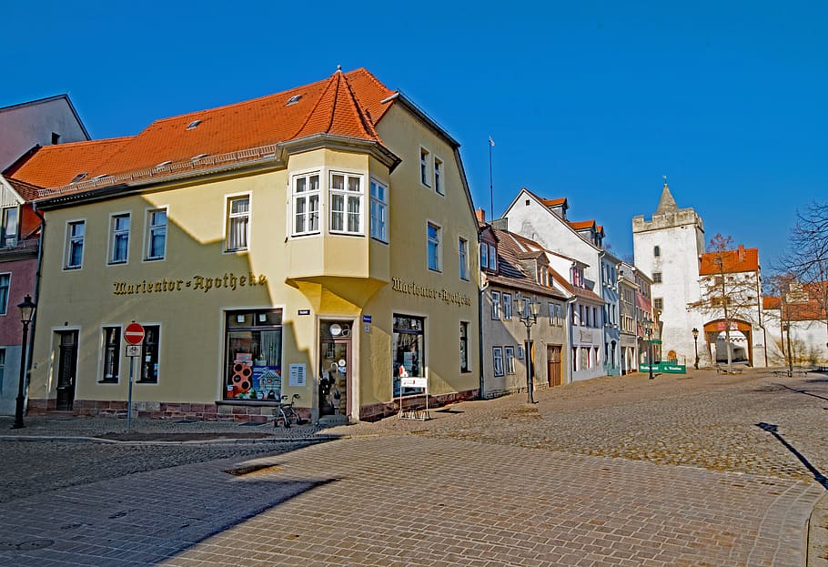Naumburg, Saxônia-Anhalt, Alemanha, cidade velha, locais de interesse, construção, espaço, marienplatz, marientor, rua