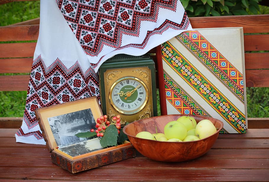 apples, embroidery, nature, spring, leaves, tree, ukraine, traditions, towel, house