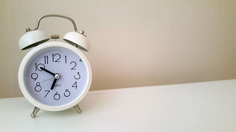 white, desk alarm clock, 6:50, alarm, clock, time, hour, minute, watch, retro