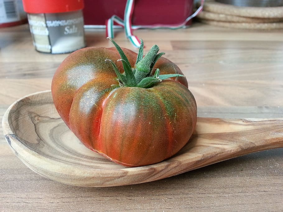 Tomato, Home Grown, Organic, Vegetable, grow, growing, rustic, spring, gardener, seeds