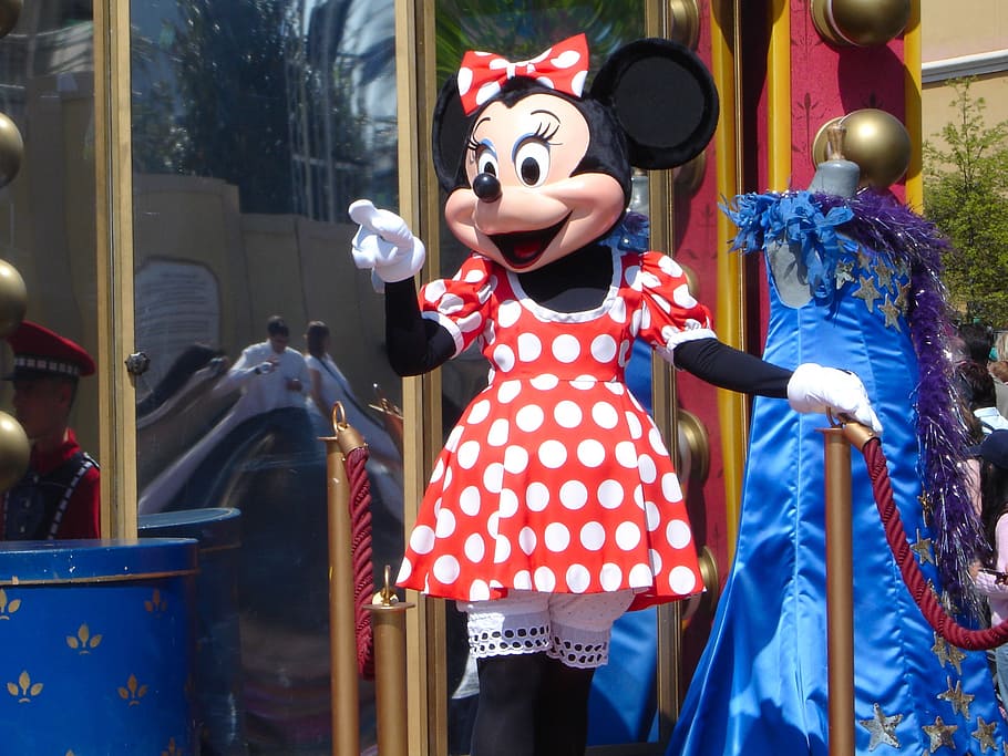mascota de minnie mouse, de pie, puerta de cristal, Disneyland, París, Disneyland París, tema, desfile, desfile de disney, minnie mouse