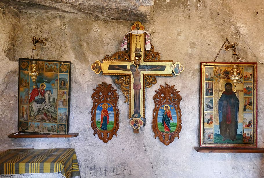 monastery, cave monastery, hermit, bulgaria, rousse, orthodox, bulgarian orthodox, prayer room, icons, cross