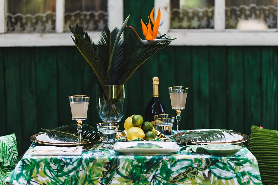 summer, flowers, gold, decorations, party, table set, plates, tropical,  greenery, tablescape | Pxfuel