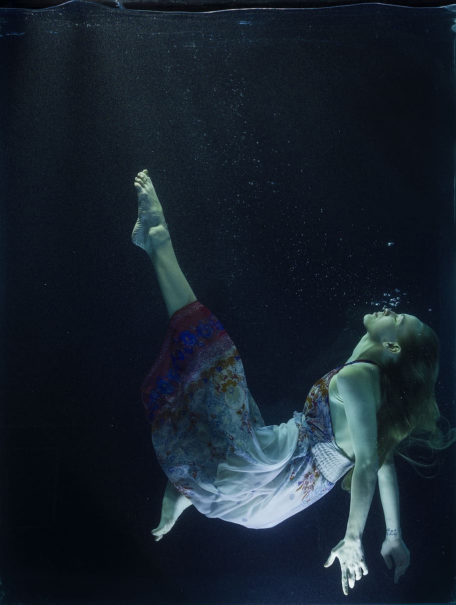 woman, white, dress, water photography, woman in white, white dress, under water, photography, tank, fiction
