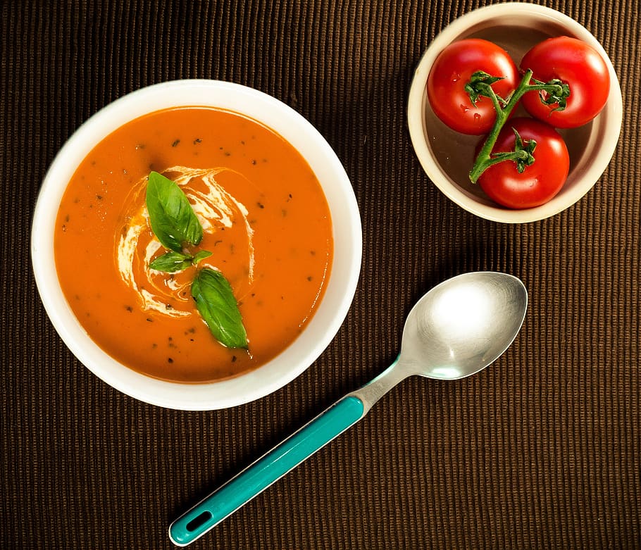 soup, food, tomato, tomatoe, table, dinner, vegetarian, spoon, bowl, vegetables