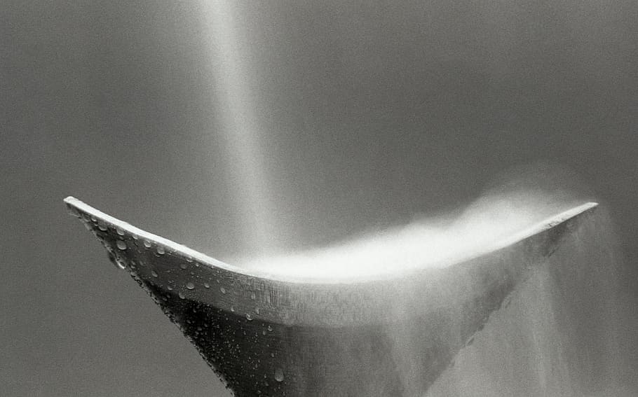abstract, still life, black and white film, experimental, water drops, bowl, water, steam, film grain, wood bowl