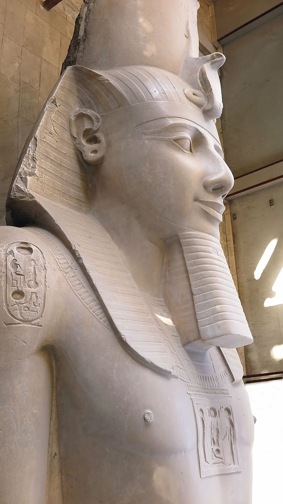 memphis, mesir, ramses ii, firaun, patung, sejarah, perjalanan, kuno, arkeologi, cairo
