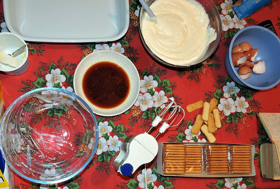 Sweet, Tiramisu, Cream, prepare, biscuits, coffee, preparation, eggs, pie dish, bowl