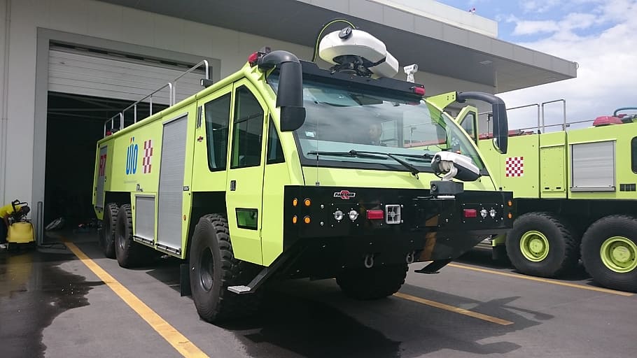 Fire, Pumper, Airport, Firefighters, airport firefighters, commercial land vehicle, semi-truck, transportation, accidents and disasters, land vehicle