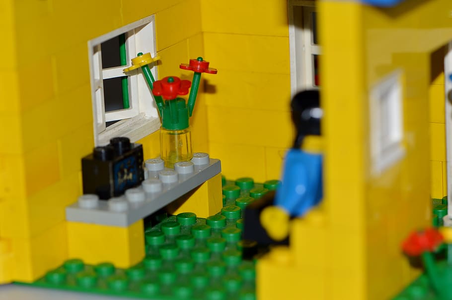 lego, children, toys, colorful, play, building blocks, yellow, green color, selective focus, architecture