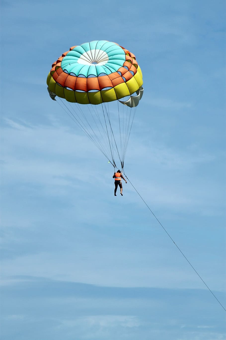 parasailing, controllable parachuting, parachute, fly, bird's eye view, paragliding, hang gliding, sky, blue, colorful