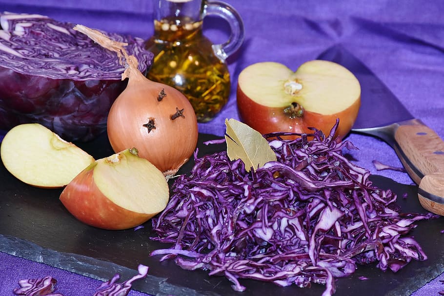 apples and onions, red cabbage, raw, eat, meal, kohl, ruebkohl, onion, apple, braising