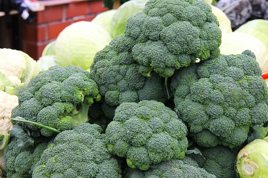 bundle of broccoli, broccoli, fruits, fresh, sweet, juicy, yummy, delicious, berry, red