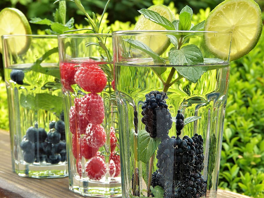 clear, drinking glasses, filled, fruits, blackberry, raspberry, blueberry, in clear, drinking, glasses