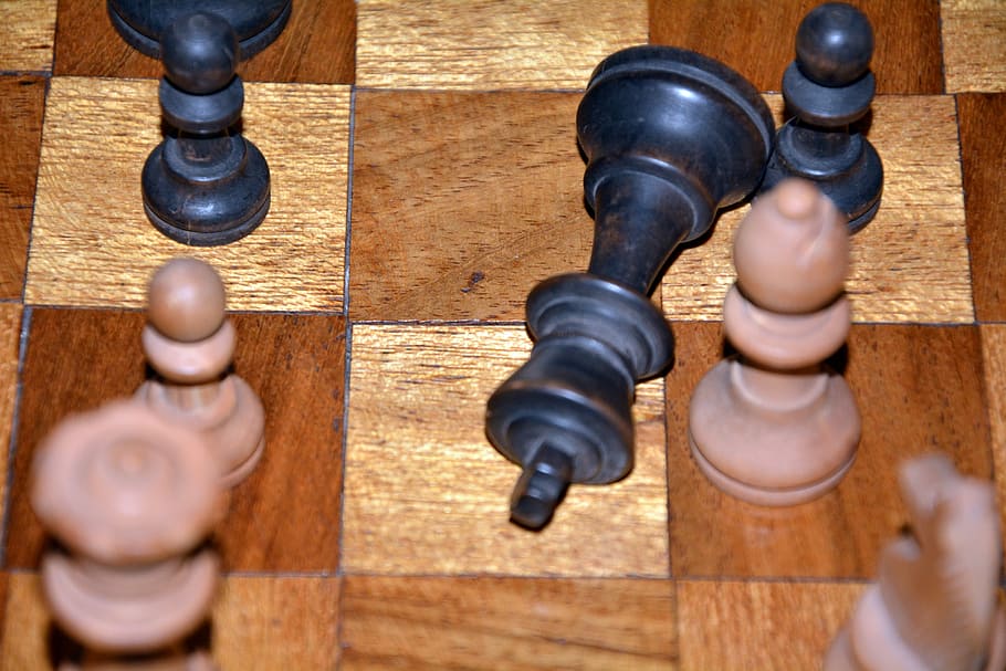 Chess, Defeated, Challenge, Pieces, chess pieces, chess piece, strategy, leisure games, chess board, king - chess piece