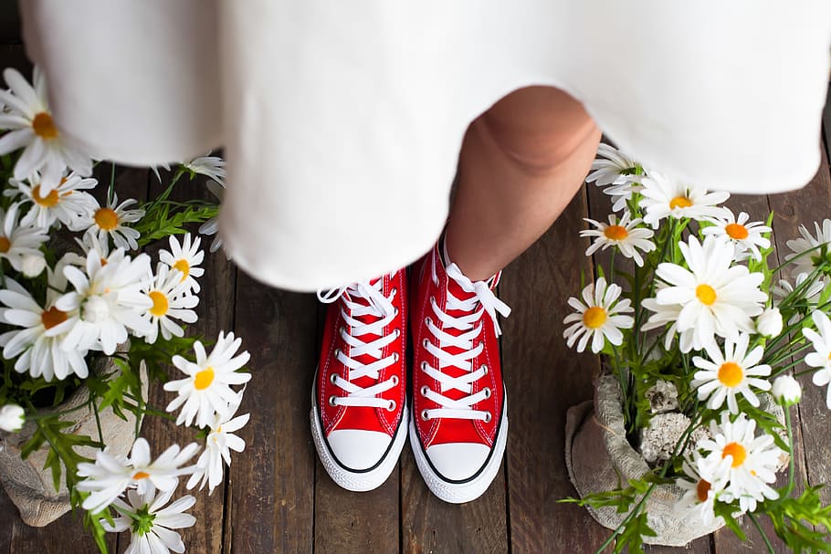 woman, wearing, white, dress, red, sneakers, standing, daisy flowers, people, flower