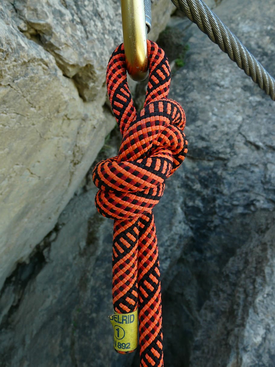 fotografia de close-up, vermelho, preto, corda, Oitavo, Nó, Montanha russa, Carabina, oitavo nó, cabo de aço