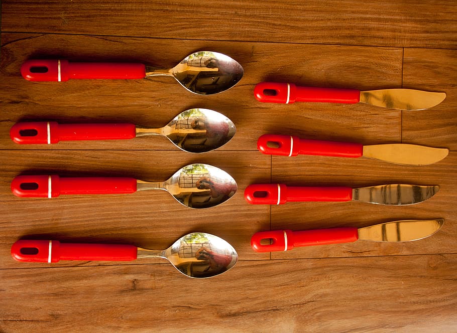spoons, knives, dishes, silverware, restaurant, dinner, wood - Material, kitchen Utensil, equipment, in a row