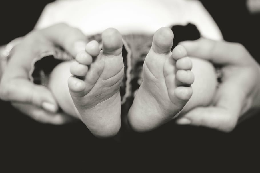 person, taking, feet, newborn, baby, grayscale, s, foot, child, toes