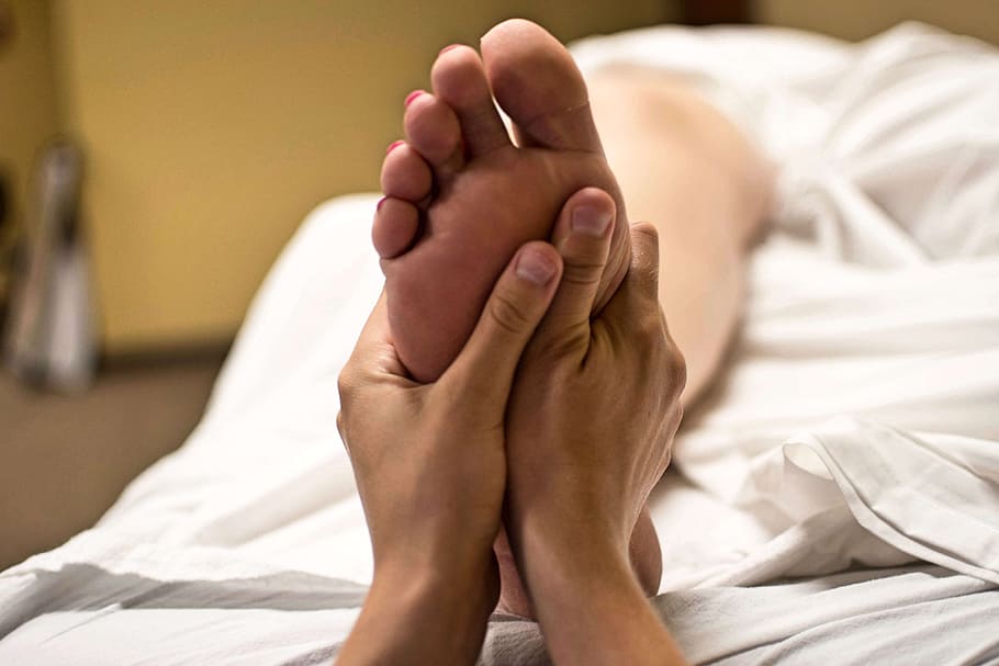 person, pressing, foot, Foot Massage, Reflexology, massage, feet massage, feet, bed, bedroom